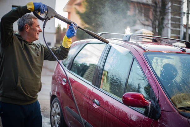 Best Garage Pressure Washing  in Beechwood, MI